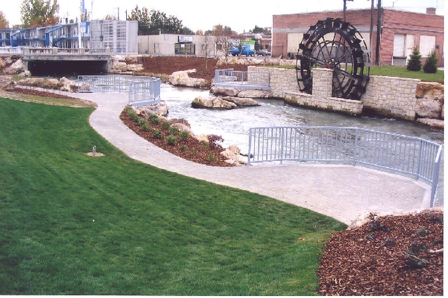 Building Photo - 1310 Poplar St