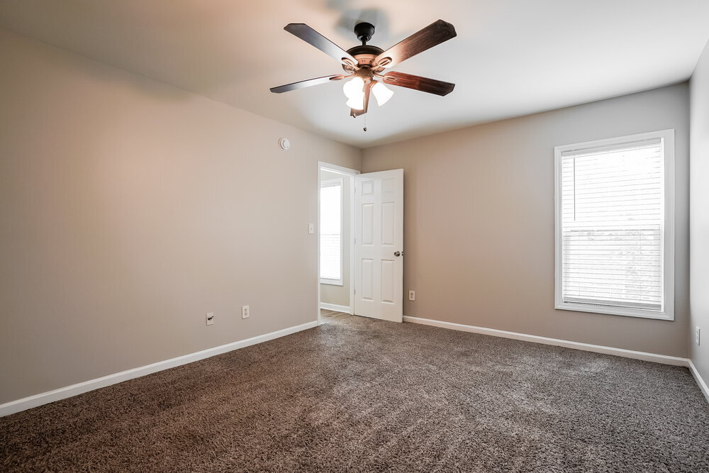 Building Photo - 3879 Pin Oak Rd