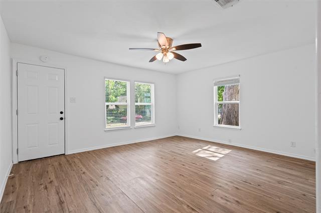 Building Photo - 307 Soward Ave
