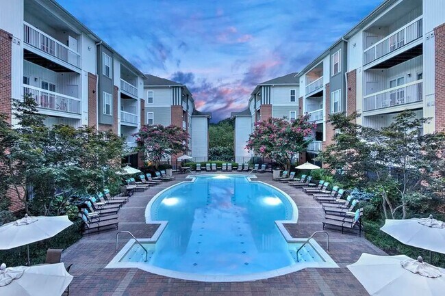 Building Photo - 4241 Summit Corner Dr