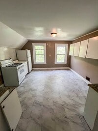 Building Photo - 253 Orchard St