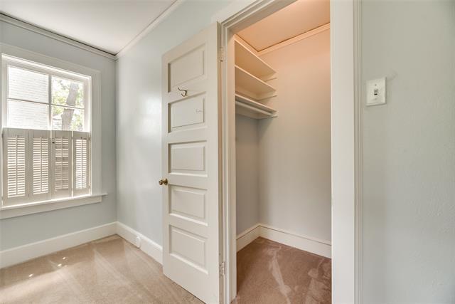 Building Photo - 3303 Drexel Dr