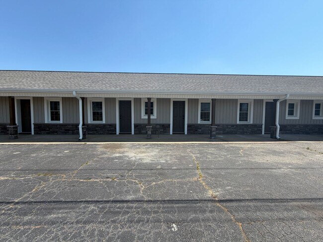 Building Photo - Clarksville Apartments