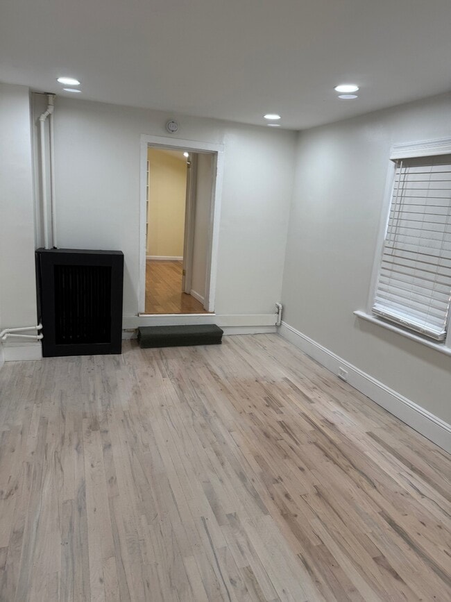Building Photo - 45XX Carpenter Ave