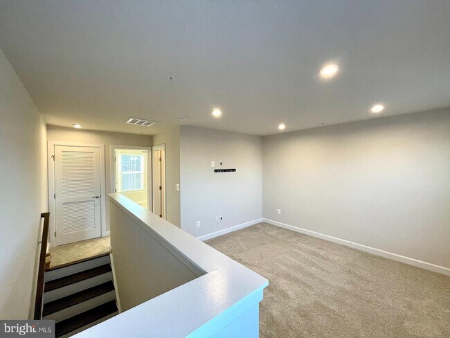 Building Photo - 22178 Maple Tree Ter