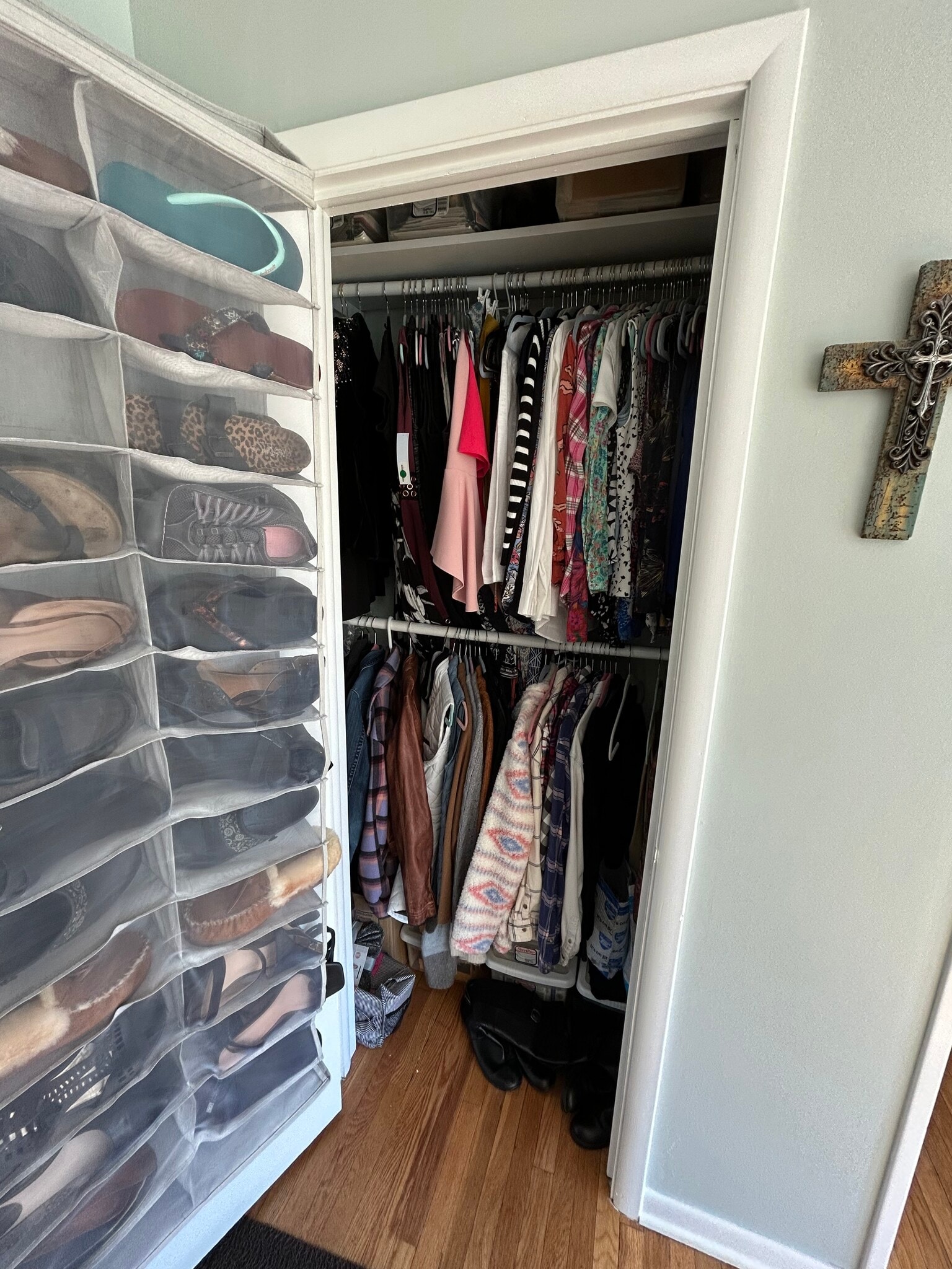 large closet - 617 Delles Rd