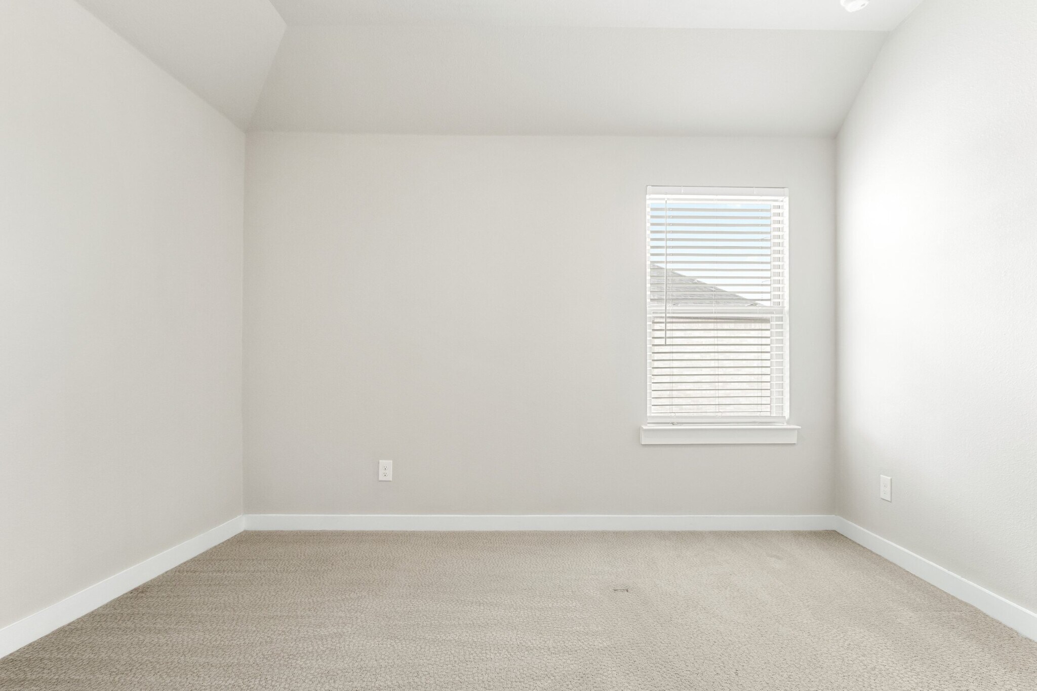 Building Photo - 3560 Rustic Oak Dr