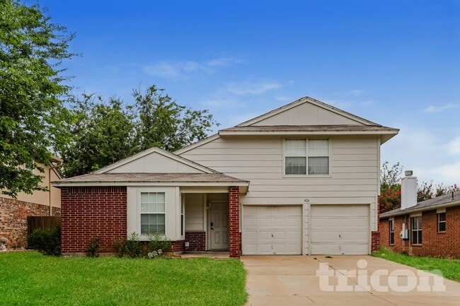 Building Photo - 424 Blueberry Hill Ln