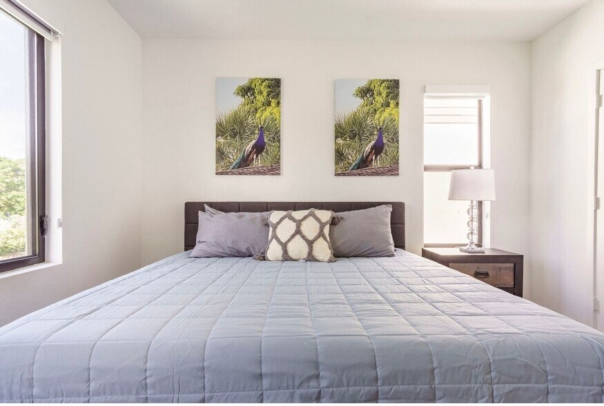 Building Photo - 511 NW 17th St