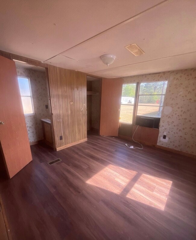 Building Photo - 152 Aiken Rd