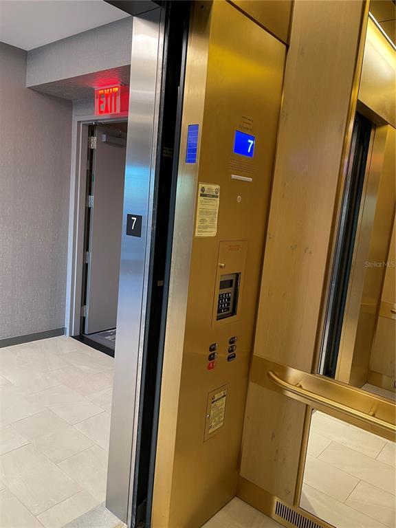 Building Photo - 400 Central Ave