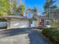 Building Photo - Beautiful 3-Bed/3.5-Bath Home in Gated Fai...