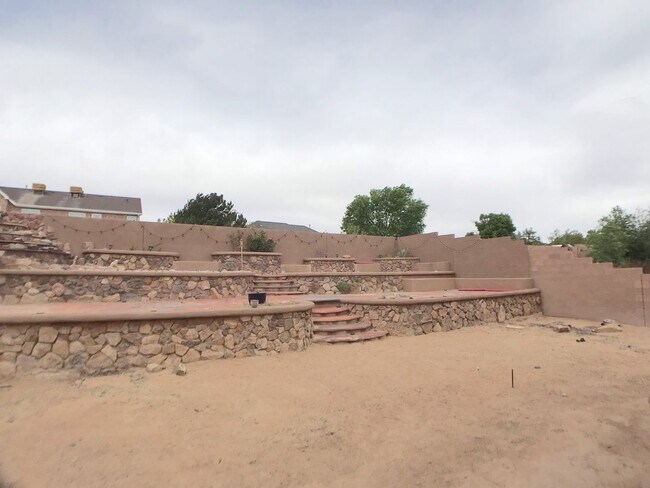 Building Photo - Spacious 3BR/2BA Los Lunas Home with Open Layout, Office Space & Refrigerated Air