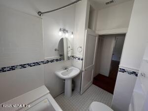 Building Photo - 4242 Irvington Ave