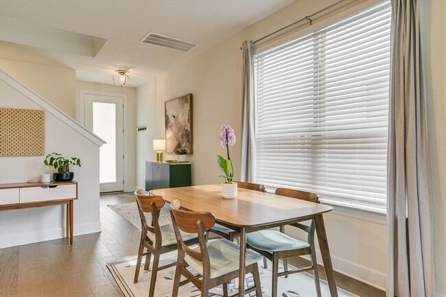 Building Photo - 8607 McKamy Dr