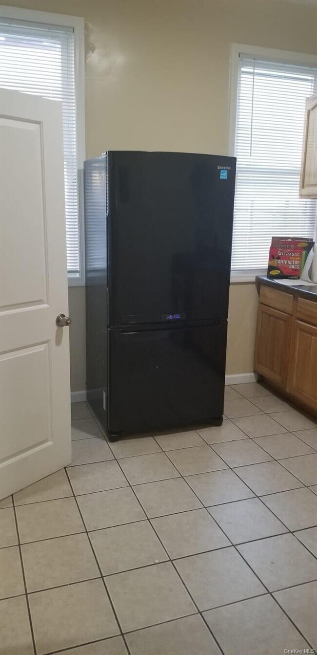 Building Photo - 900 Belmont Ave