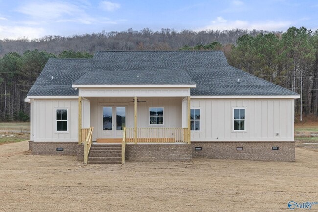 Building Photo - 219 Bush Rd SE