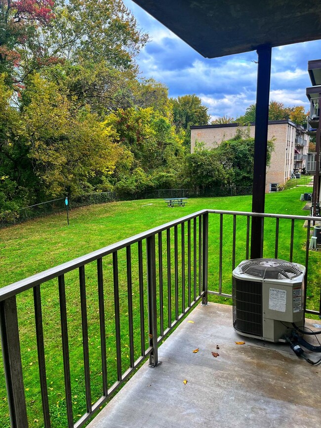 Building Photo - 2 Bed 1 Bath Bladensburg, MD