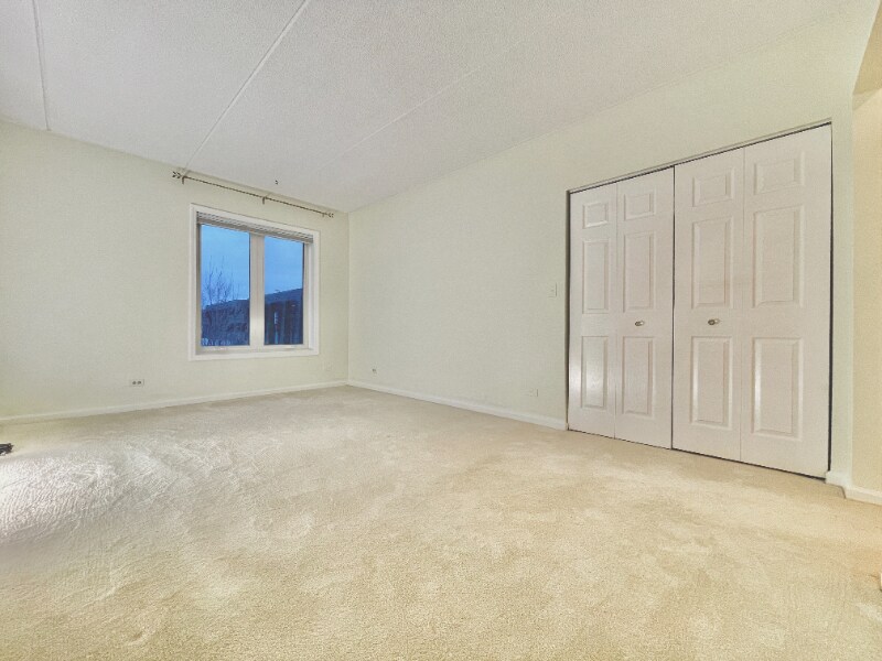 Building Photo - 12900 W Heiden Cir