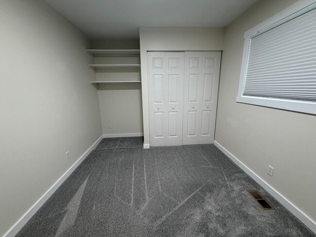 Building Photo - 209 Goldcrest St NW