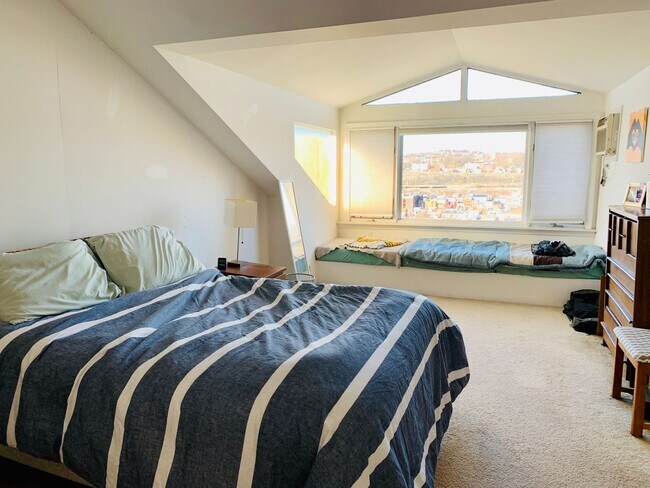 Building Photo - 97 Pius St