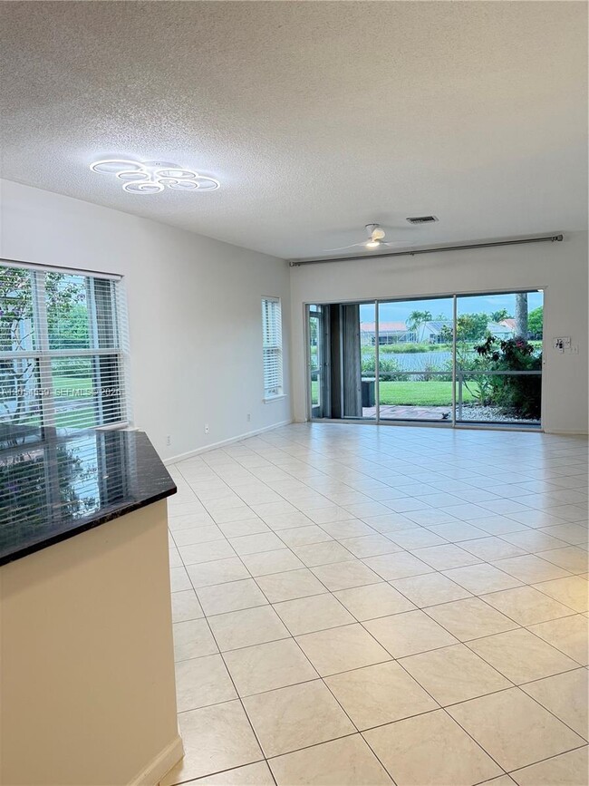 Building Photo - 7337 Smithbrooke Dr