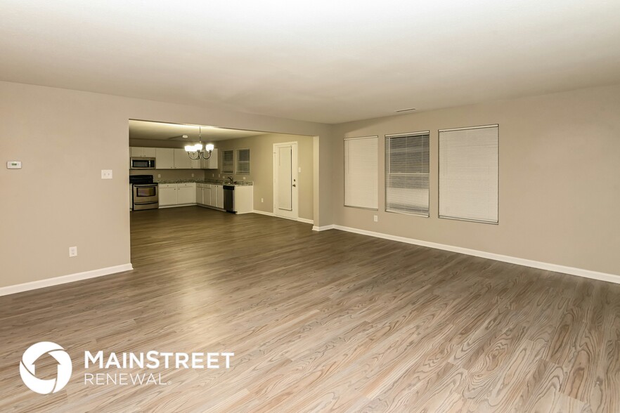 Building Photo - 5655 Hammermill Dr