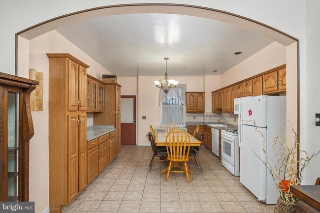 Building Photo - 22 S Highland Ave