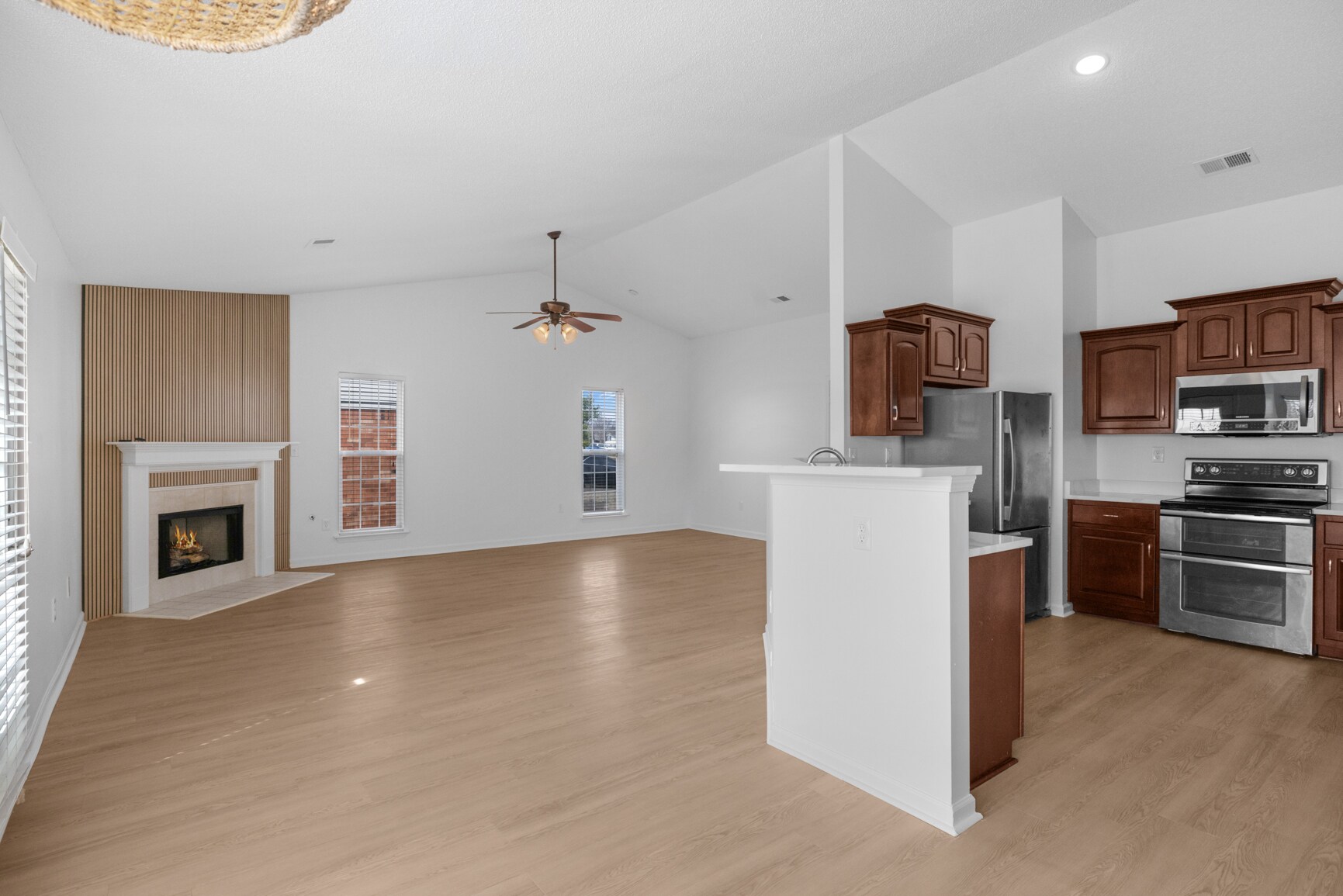 Building Photo - 8131 Mary Payton Dr