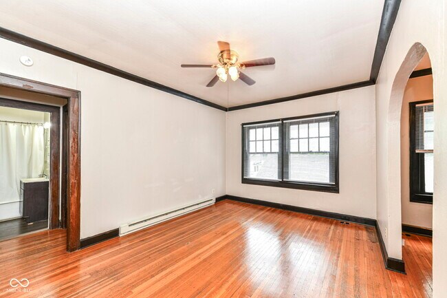 Building Photo - 590 Woodruff Pl W Dr