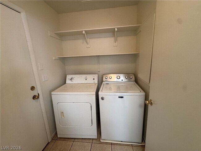 Building Photo - 3932 Marble Mountain St
