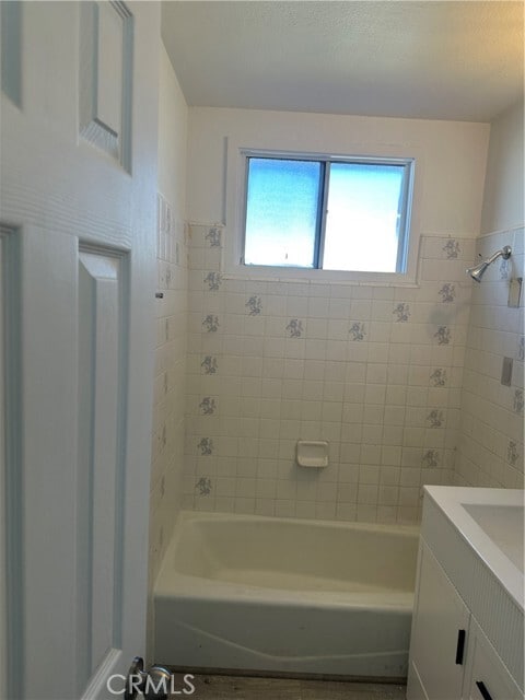 Building Photo - 453 N Bandini St