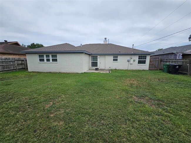 Building Photo - 11330 Carvel Ln