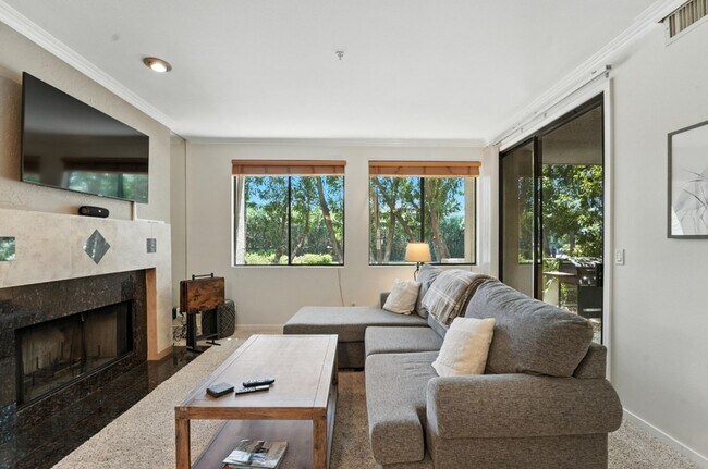 Building Photo - Furnished 2-Bed, 2-Bath Condo in Gainey Ranch