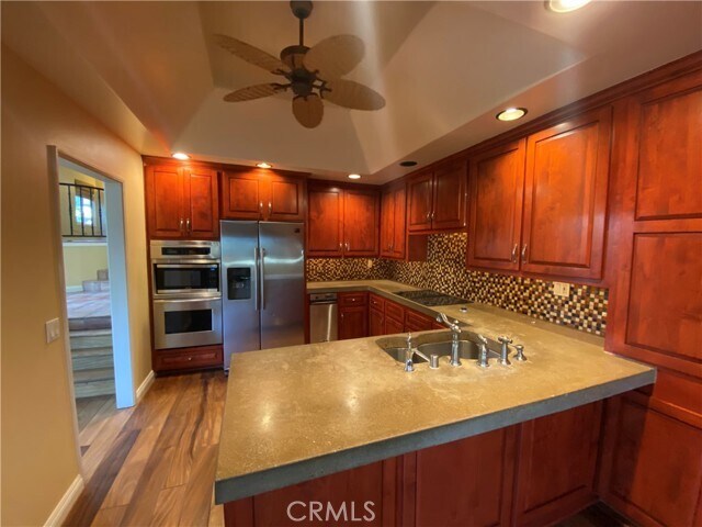 Building Photo - 6031 Shadowbrook Cir