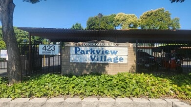 Building Photo - 1625 Park Ln