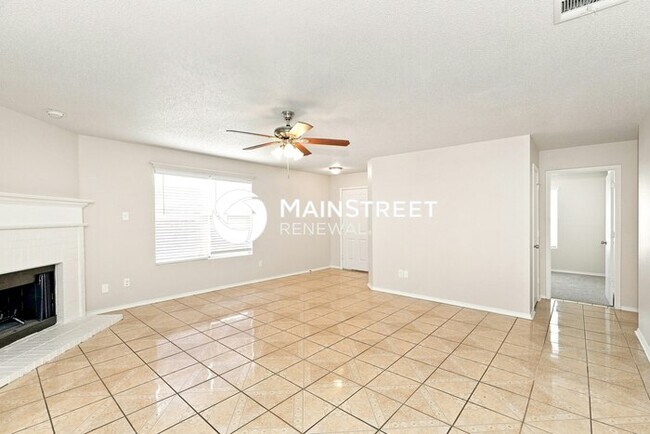 Building Photo - 3 Bedroom Pet-Friendly Home in Fort Worth, TX with Main Street Renewal