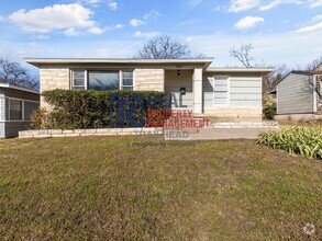 Building Photo - Charming 3 Bed 2 Bath Bungalow in Alamo He...