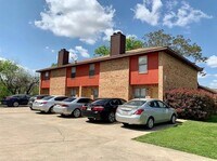 Building Photo - 219 Shrum Ct