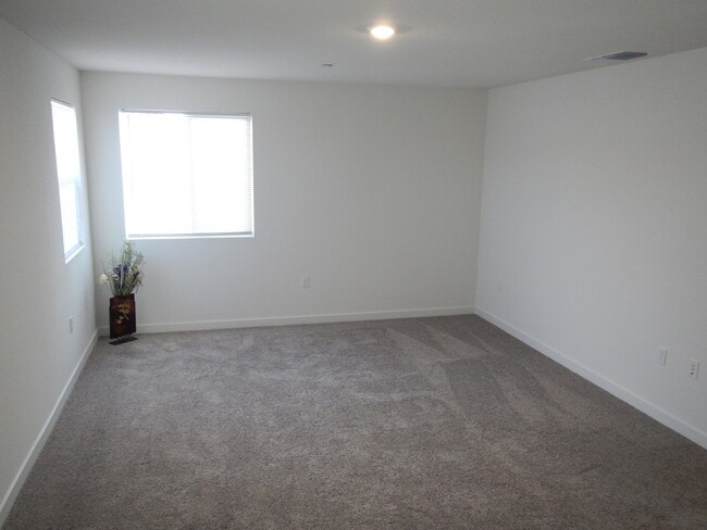 Building Photo - 3613 Misty Lk Dr
