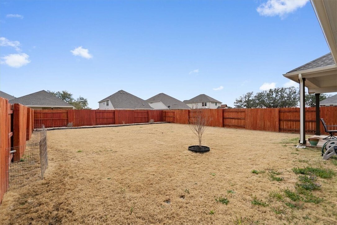 Building Photo - 313 Buffalo View Ln
