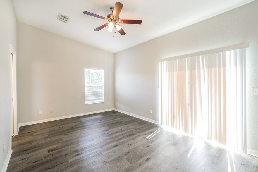 Building Photo - 7041 Opal Dr