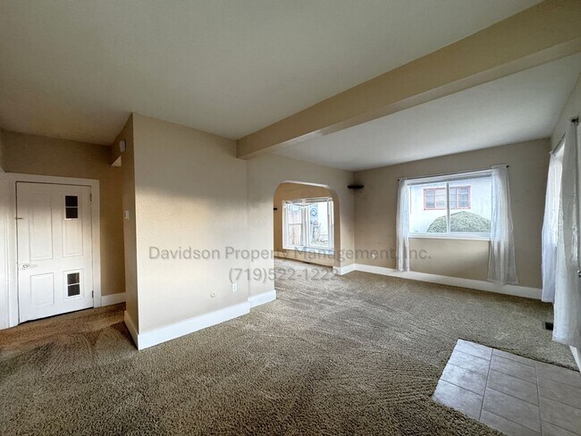 Building Photo - Stunning 4 Bedroom House near Old Colorado City