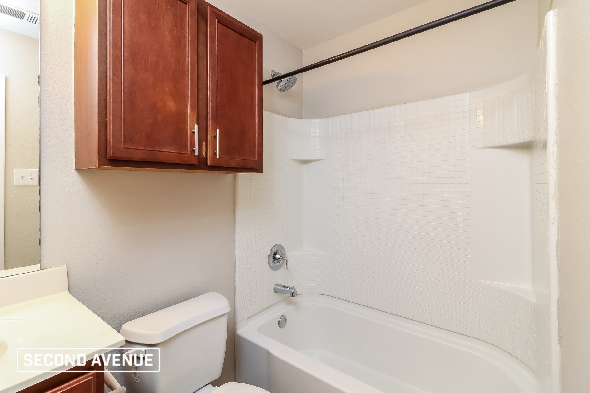 Building Photo - 8660 Boswell Meadows Dr