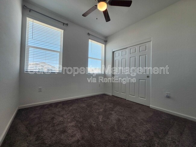 Building Photo - 1066 Buena Vis Ln