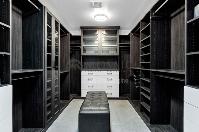 Building Photo - 8413 E Welsh Trail