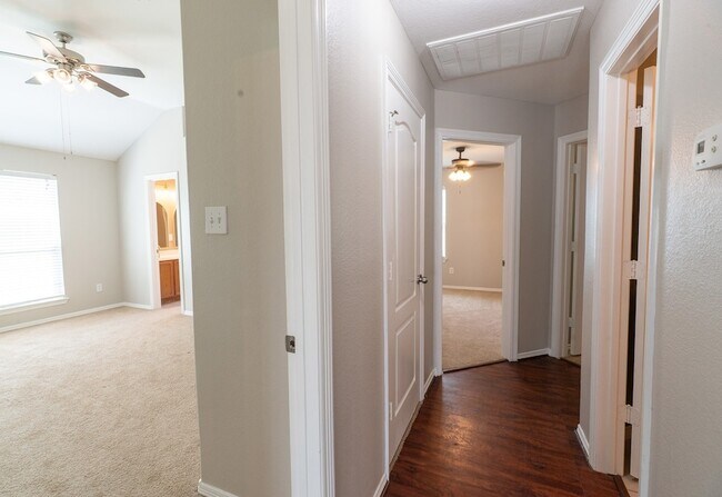 Building Photo - 1052 Windy Grove Ln