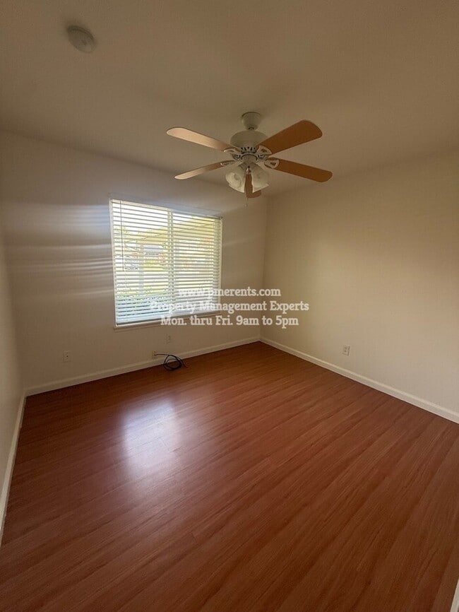 Building Photo - 2938 Hempstead Way