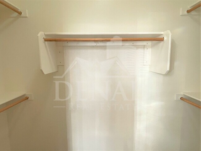 Building Photo - 30204 N 73rd Ave