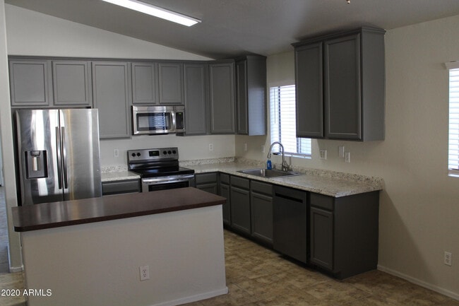 Building Photo - 43410 W Wild Horse Trail